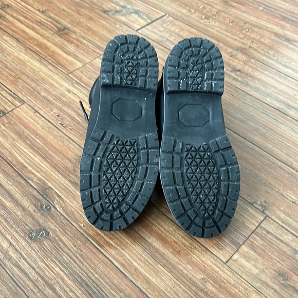 Wonder Nation Children's Black Boots Size 2 for boys - Picture 4 of 6